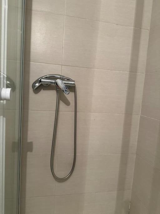Gemuetliche 2 Zimmer Wohnung Bad Hersfeld Bagian luar foto