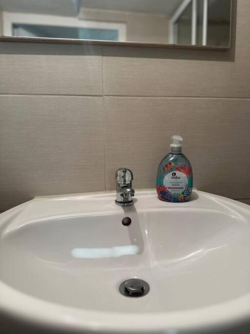 Gemuetliche 2 Zimmer Wohnung Bad Hersfeld Bagian luar foto