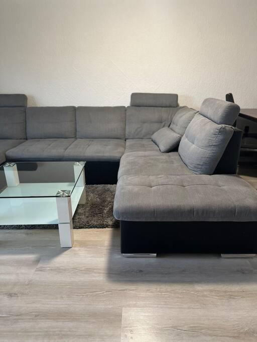 Gemuetliche 2 Zimmer Wohnung Bad Hersfeld Bagian luar foto